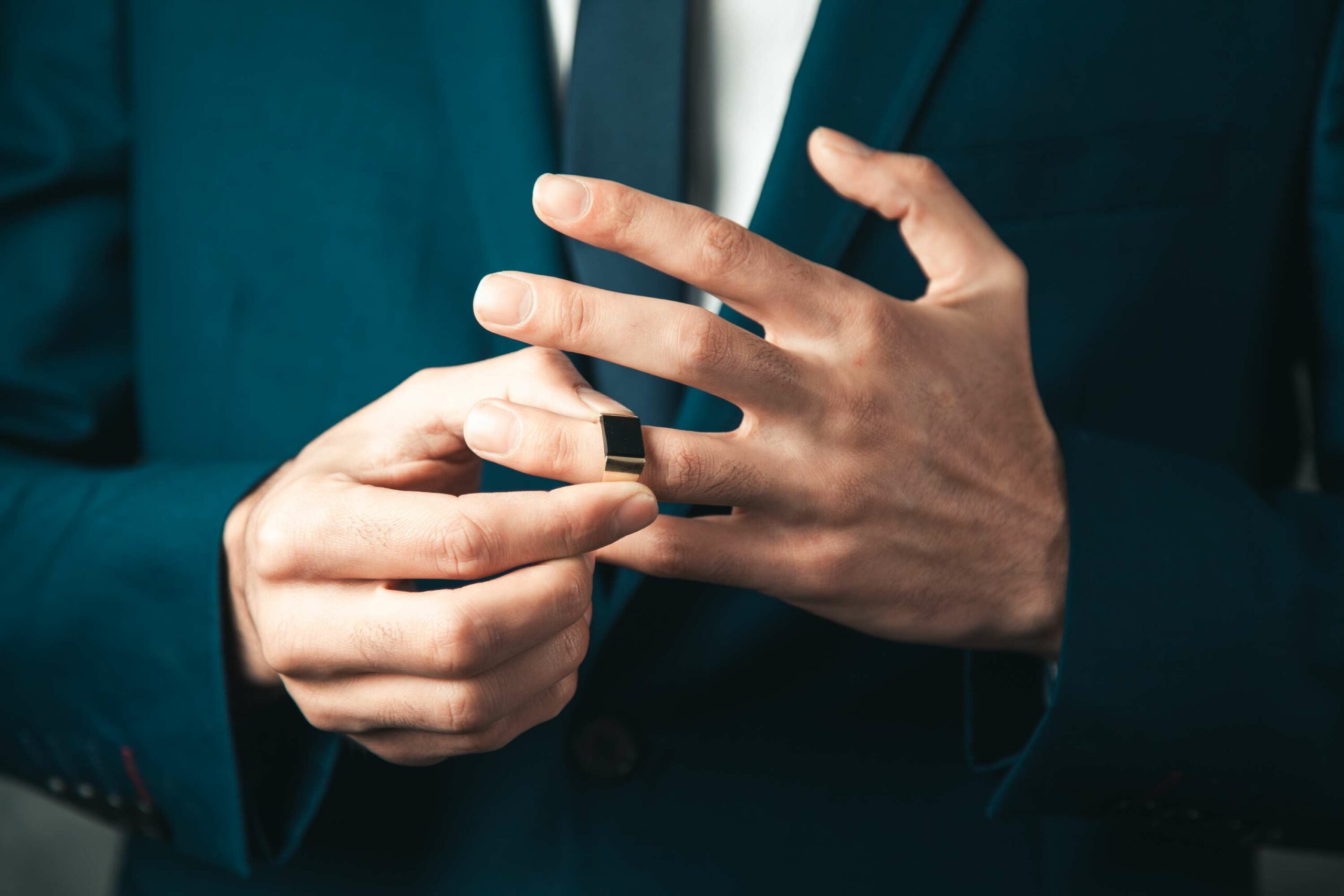 Pielęgnacja dłoni w pigułce – po co i jak dbać o dłonie i paznokcie?